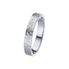 Alianza matrimonio oro blanco textura martele pulida perfil plano de 3.5 mm de ancho y 1.3 mm de grosor.